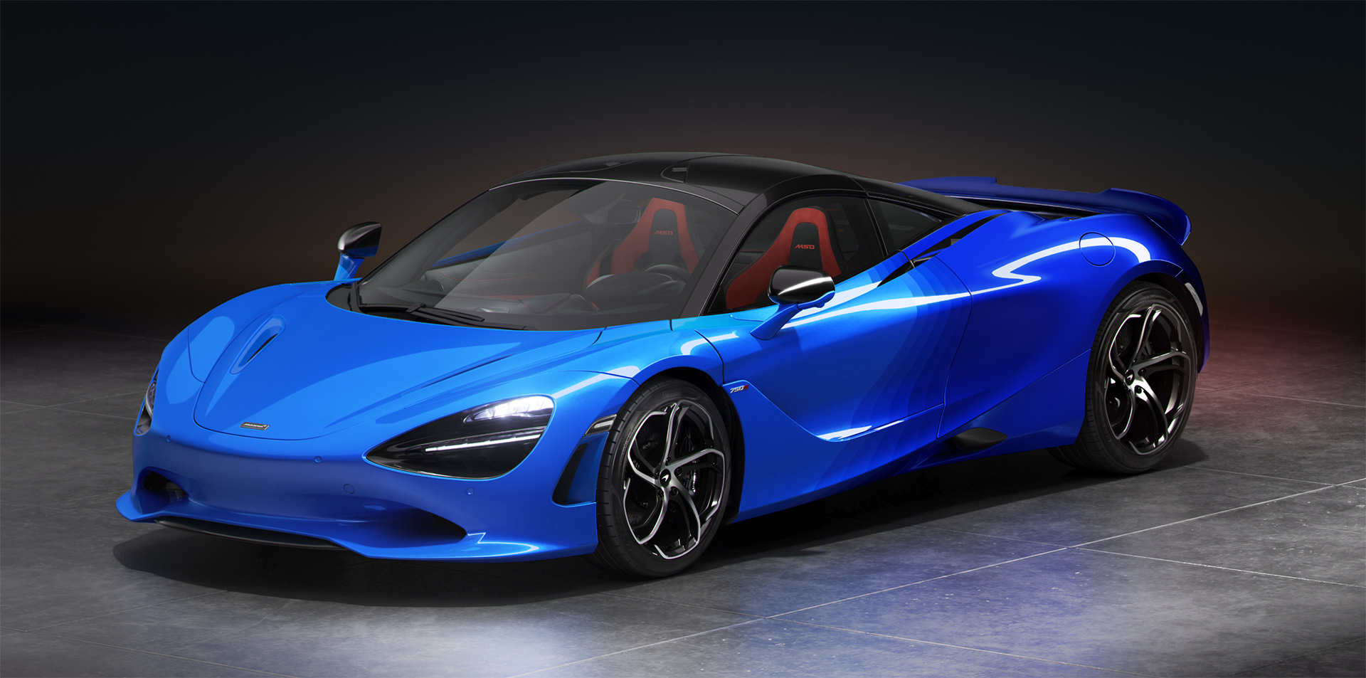 Blue Spectrum Theme MSO McLaren 750S - front side view.