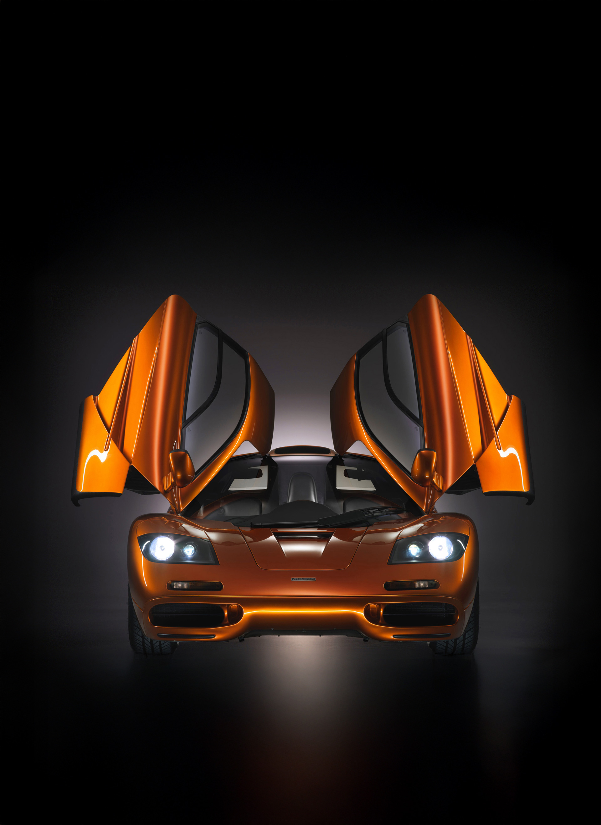 McLaren F1 front studio shot