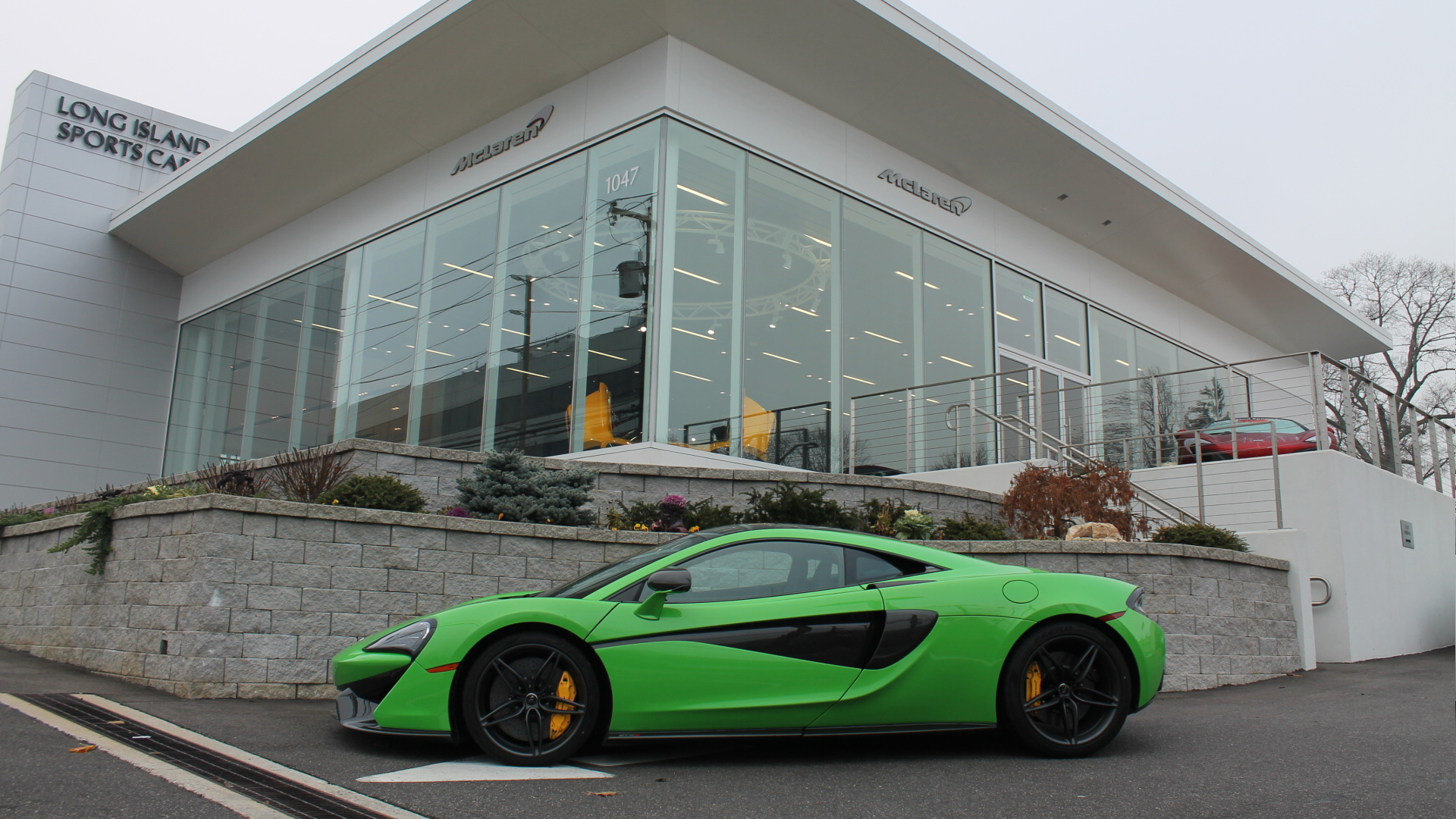 McLAREN LONG ISLAND