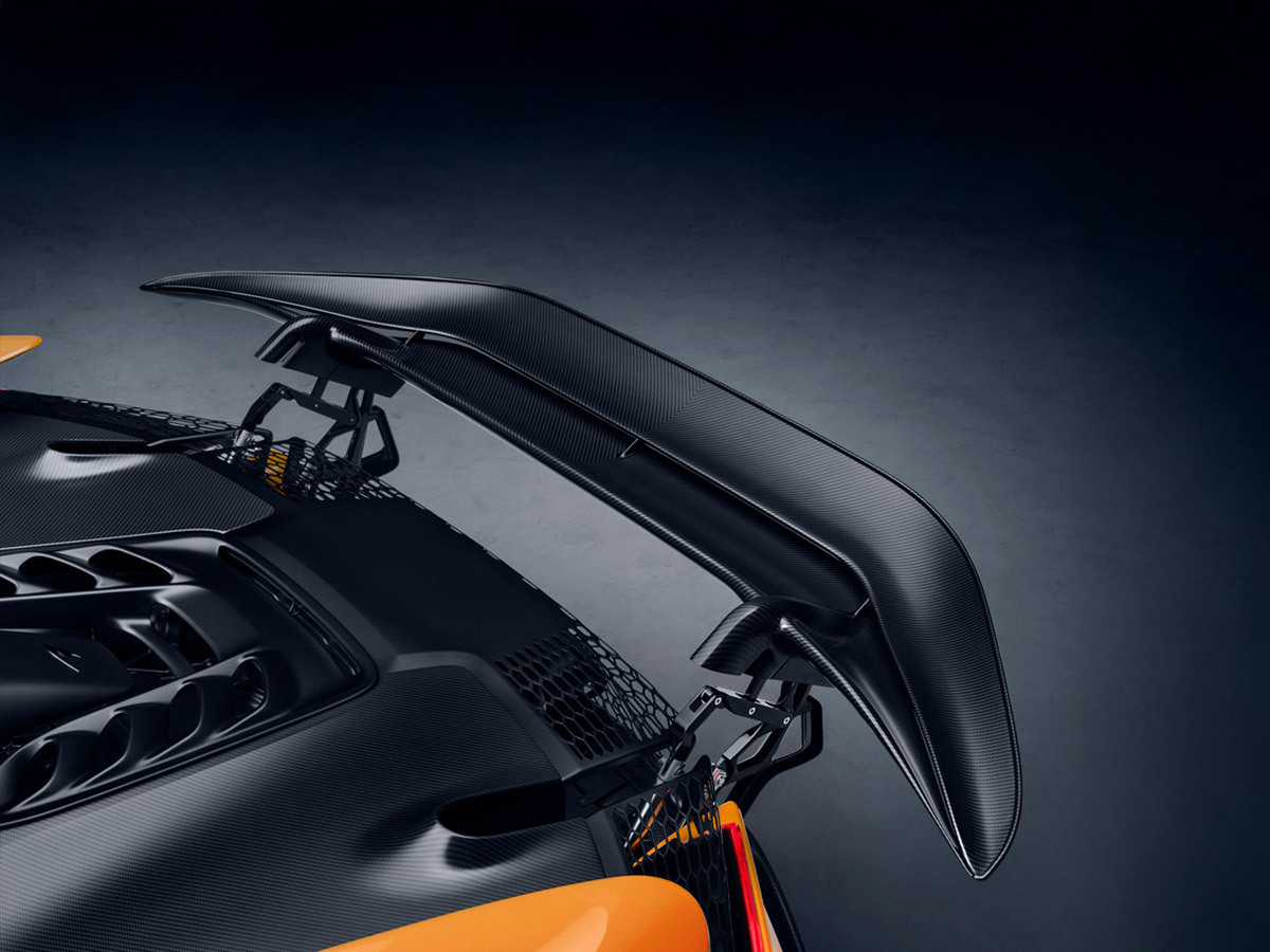 McLaren 750s tail detail.