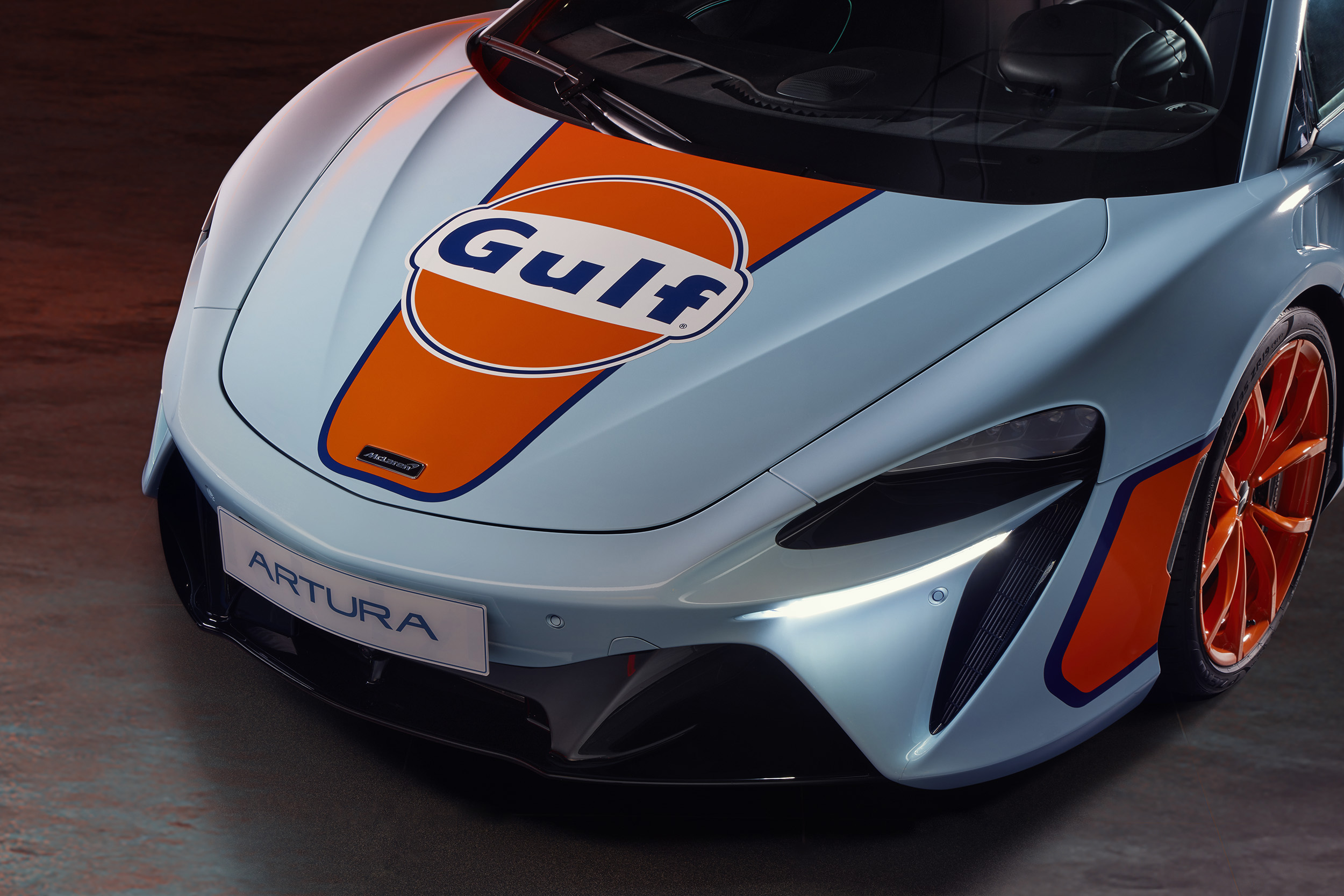 Close up of the Gulf Branded McLaren nose.