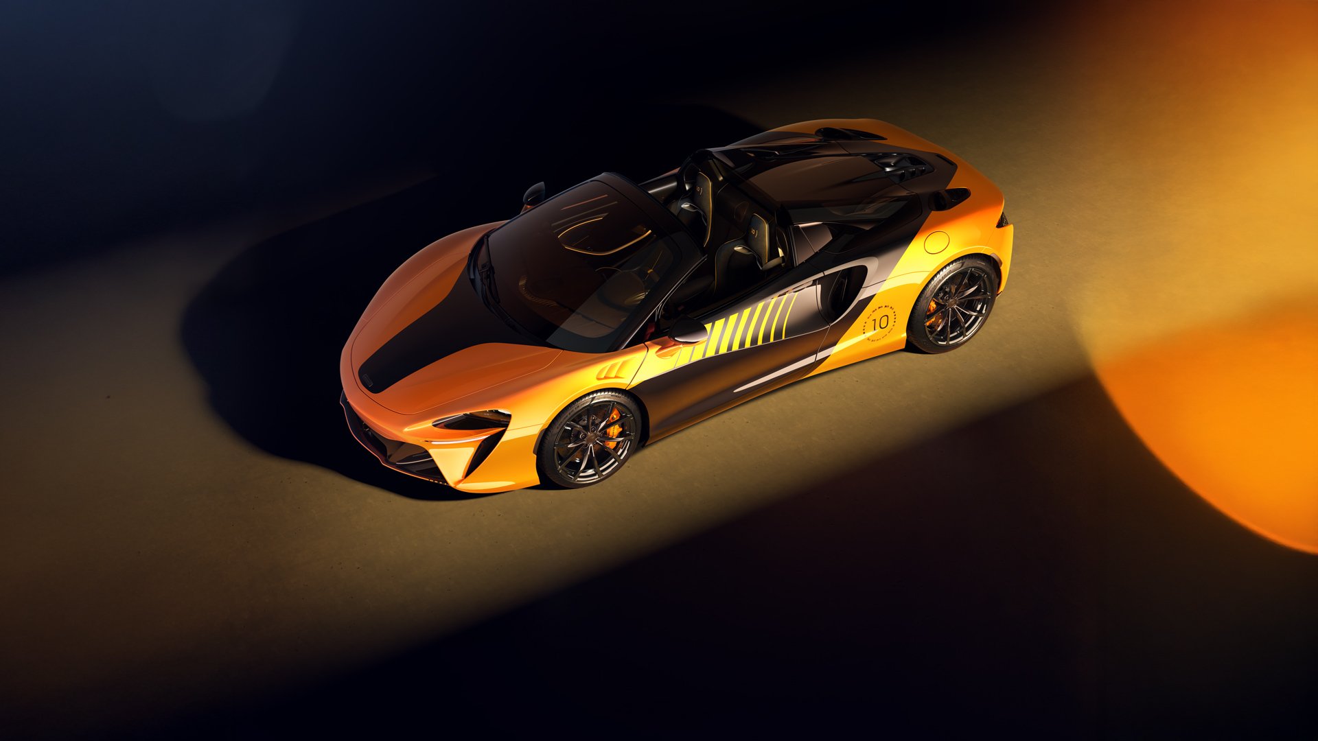 McLaren Artura Spider MSO livery with championship acceleration graphics
